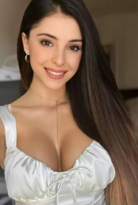 Lucy +971529346302